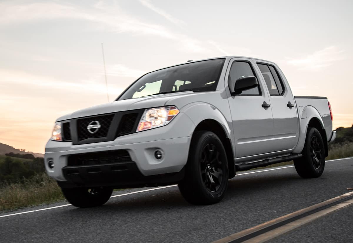 Nissan Frontier wheel, tire sizes, bolt pattern