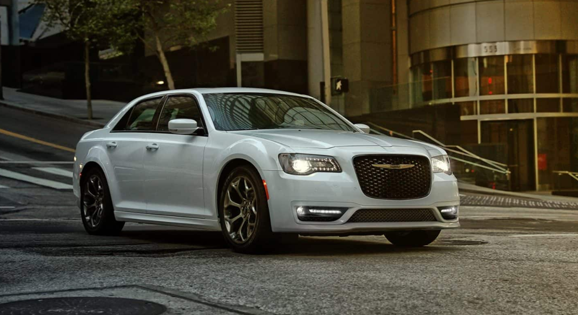 Chrysler 300 2022