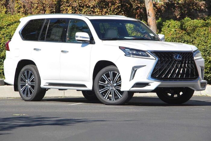 Lexus LX wheel, tire sizes, bolt pattern