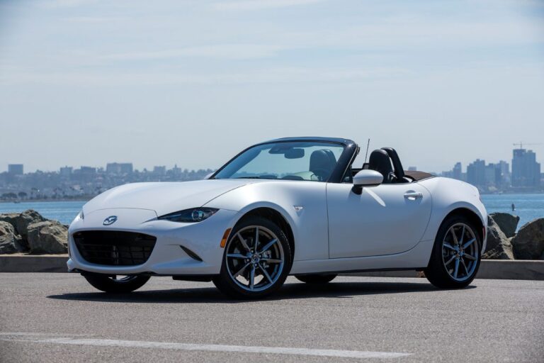 Mazda MX-5 Miata wheel, tire sizes, bolt pattern