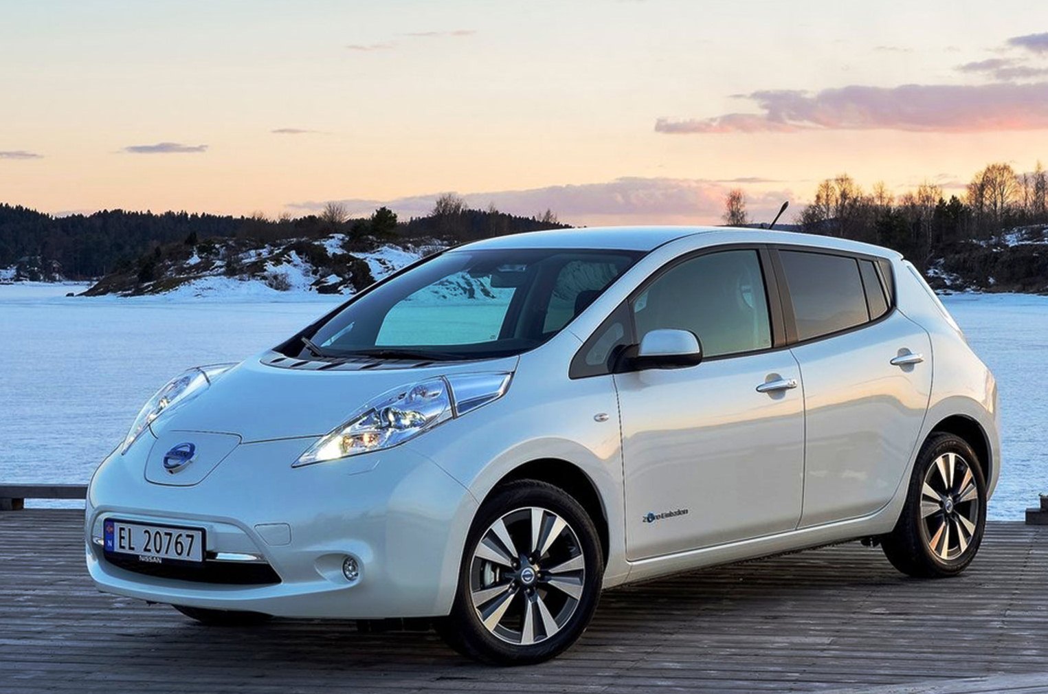 Tire Pressure for Nissan Leaf. How to Reset Low Tire Pressure Light?